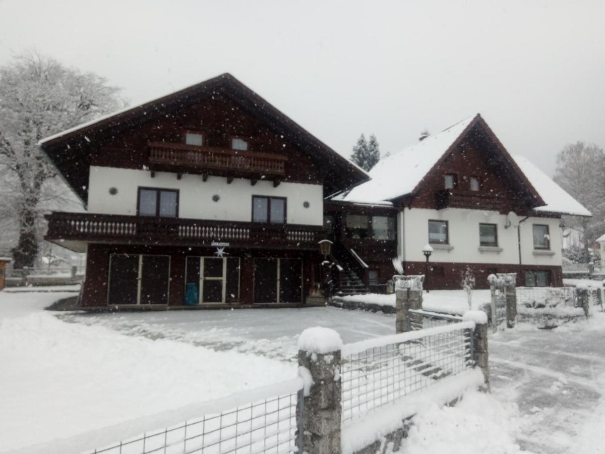 Haus Bergblick Fruehstueckspension Oberort Esterno foto